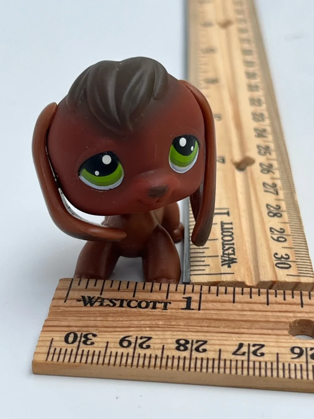 Littlest Pet Shop Beagle Dog#77 Hasbro 2004 with Green eyes